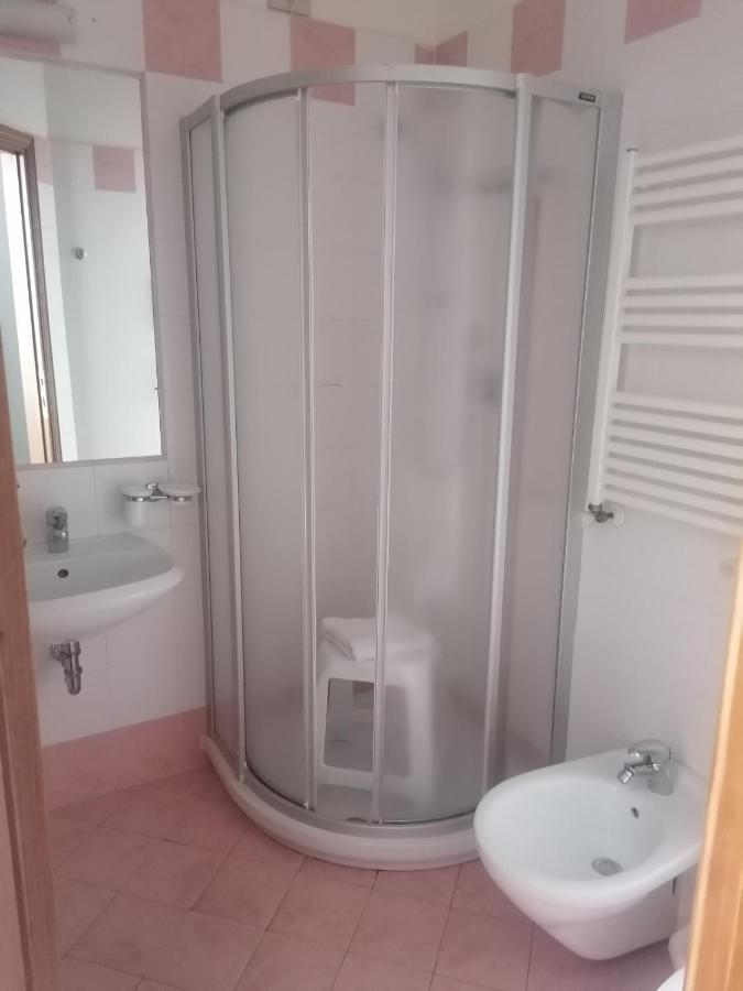 Hotel Villa Benvenuti Viareggio Exterior foto